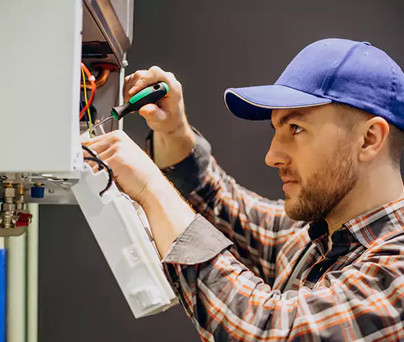 Expert Plumber for Tankless Water Heater Maintenance in Oxnard, CA: Schedule Professional Maintenance Services with Us